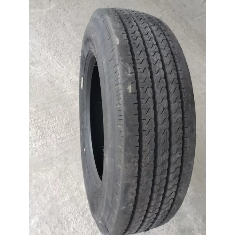 Грузовая шина 255/70 R22,5 Long March LM-120 16PR в Апатитах